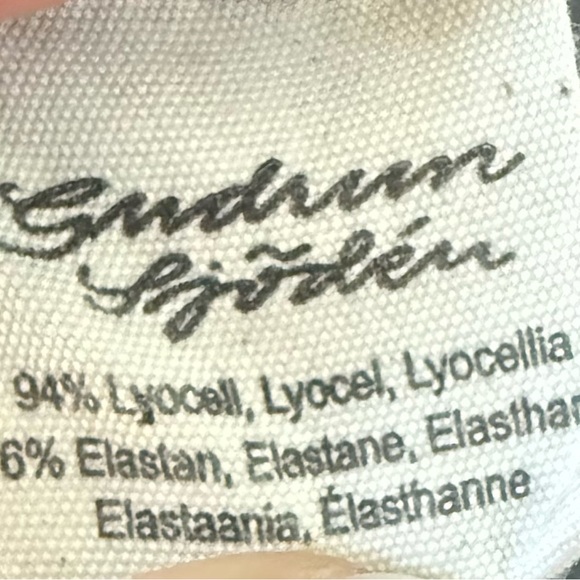 Gudrun Sjoden Black and Cream Floral Midi Dress - Picture 5 of 6